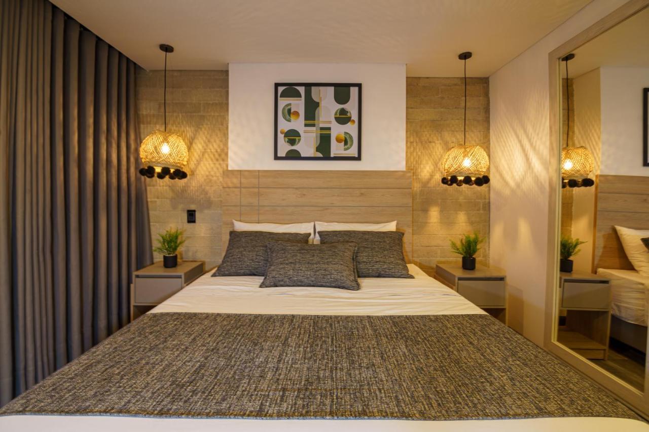 מדיין First Class Hotel מראה חיצוני תמונה