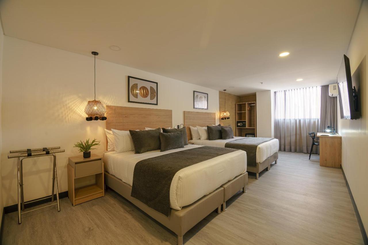 מדיין First Class Hotel מראה חיצוני תמונה