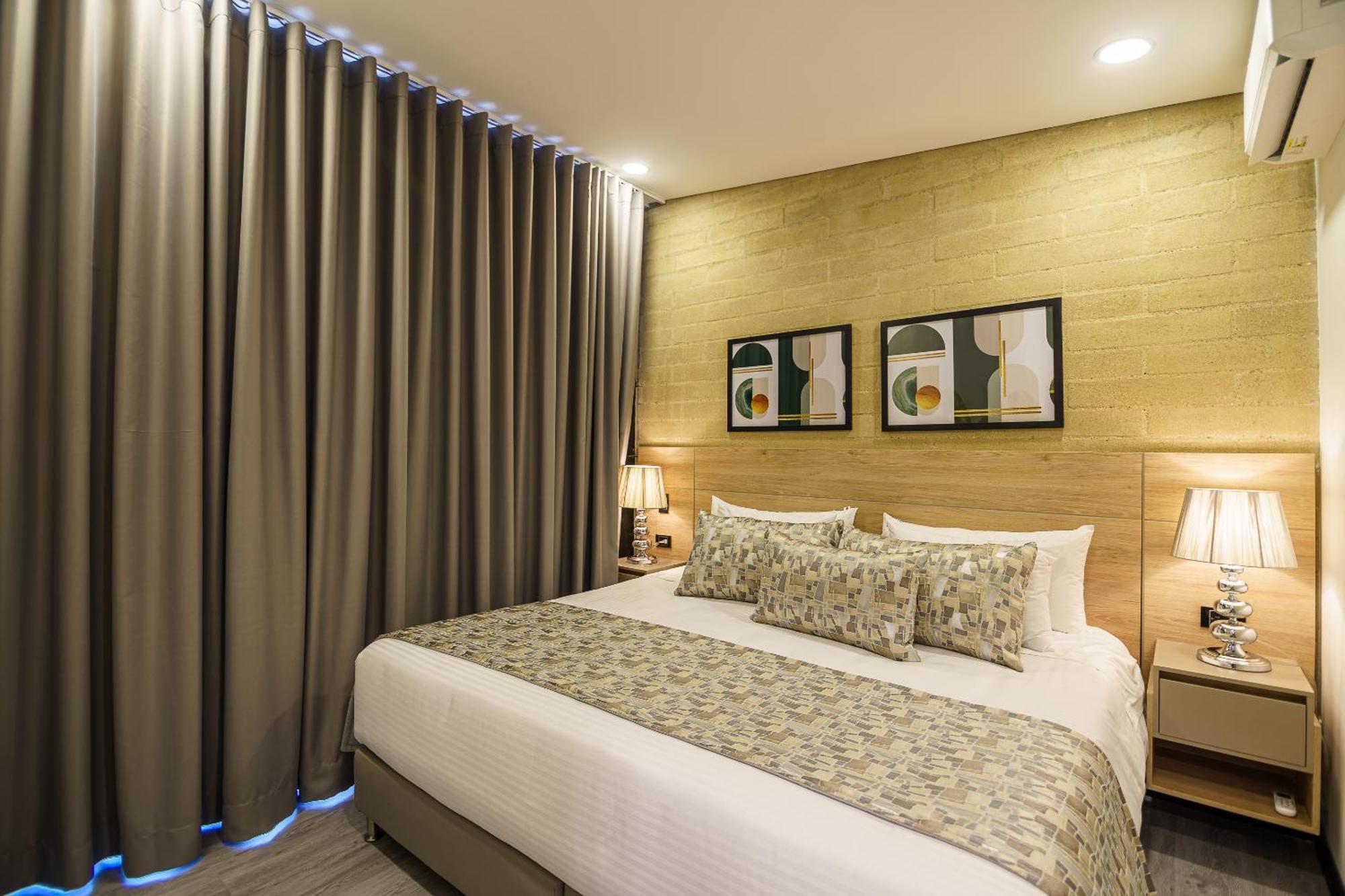 מדיין First Class Hotel מראה חיצוני תמונה