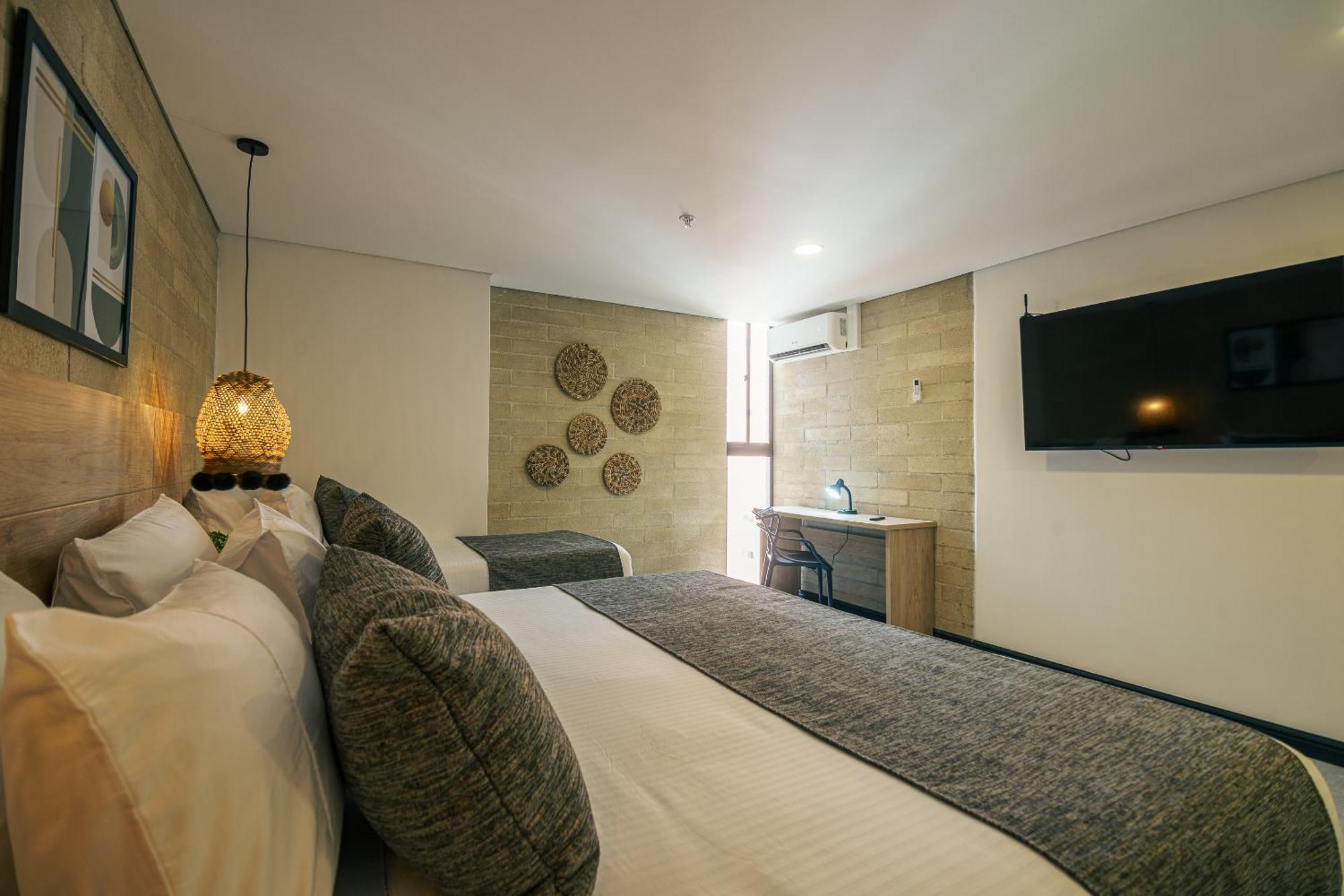 מדיין First Class Hotel מראה חיצוני תמונה