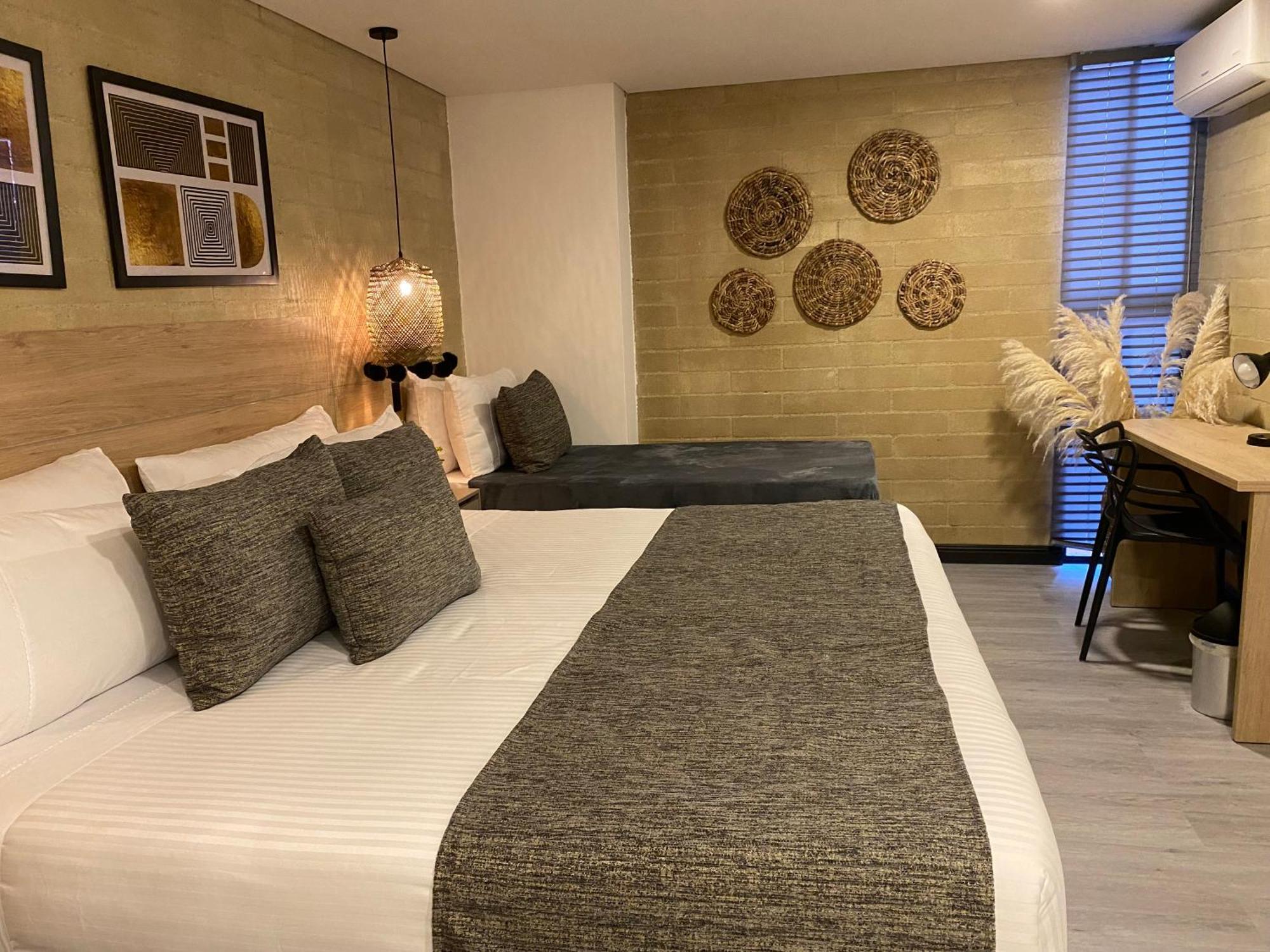 מדיין First Class Hotel מראה חיצוני תמונה